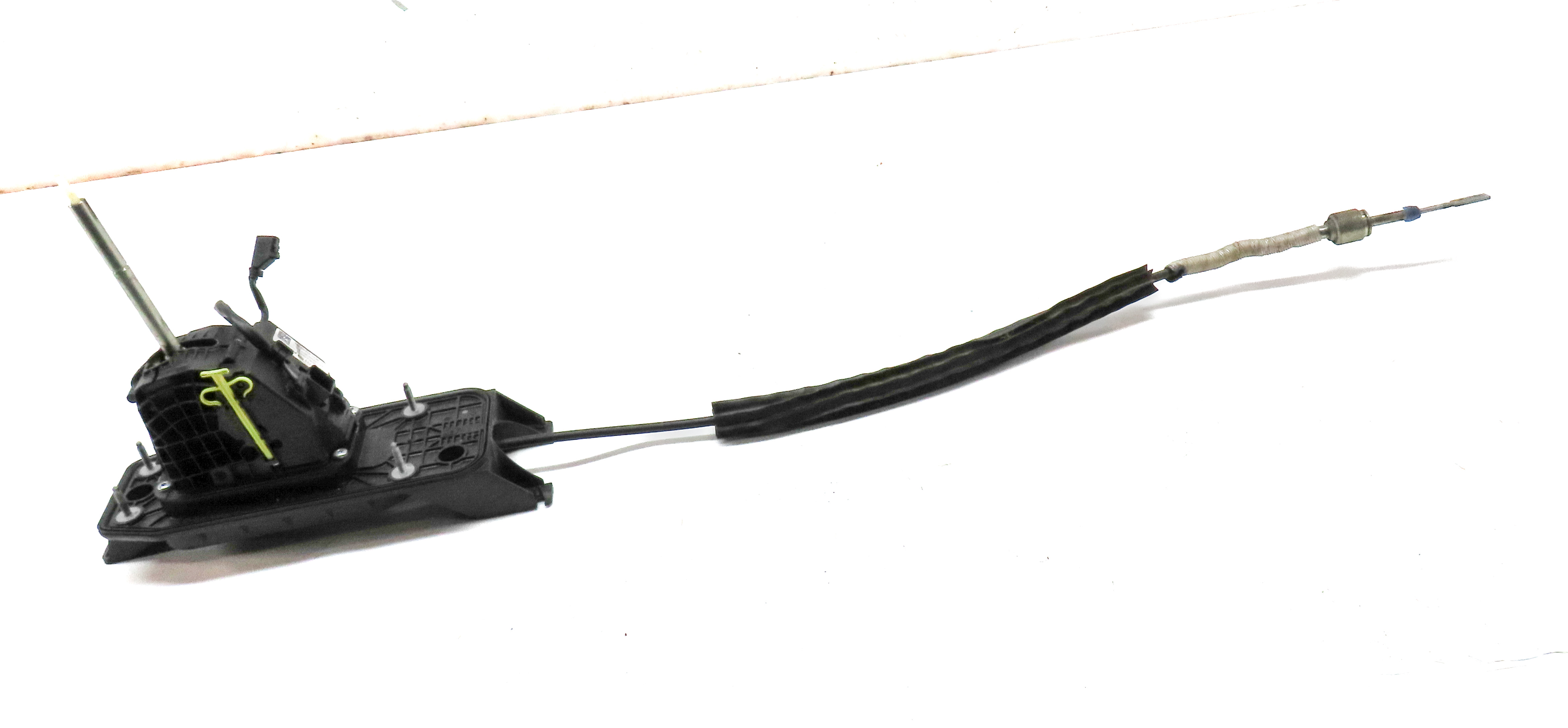 11-13 AUDI A3 8P CENTER CONSOLE AUTO TRANSMISSION SHIFTER SHIFT ASSEMBLY & CABLE — exact item pictured